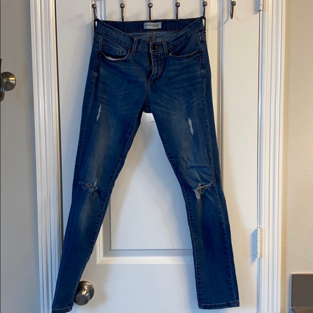 Jeans size 25